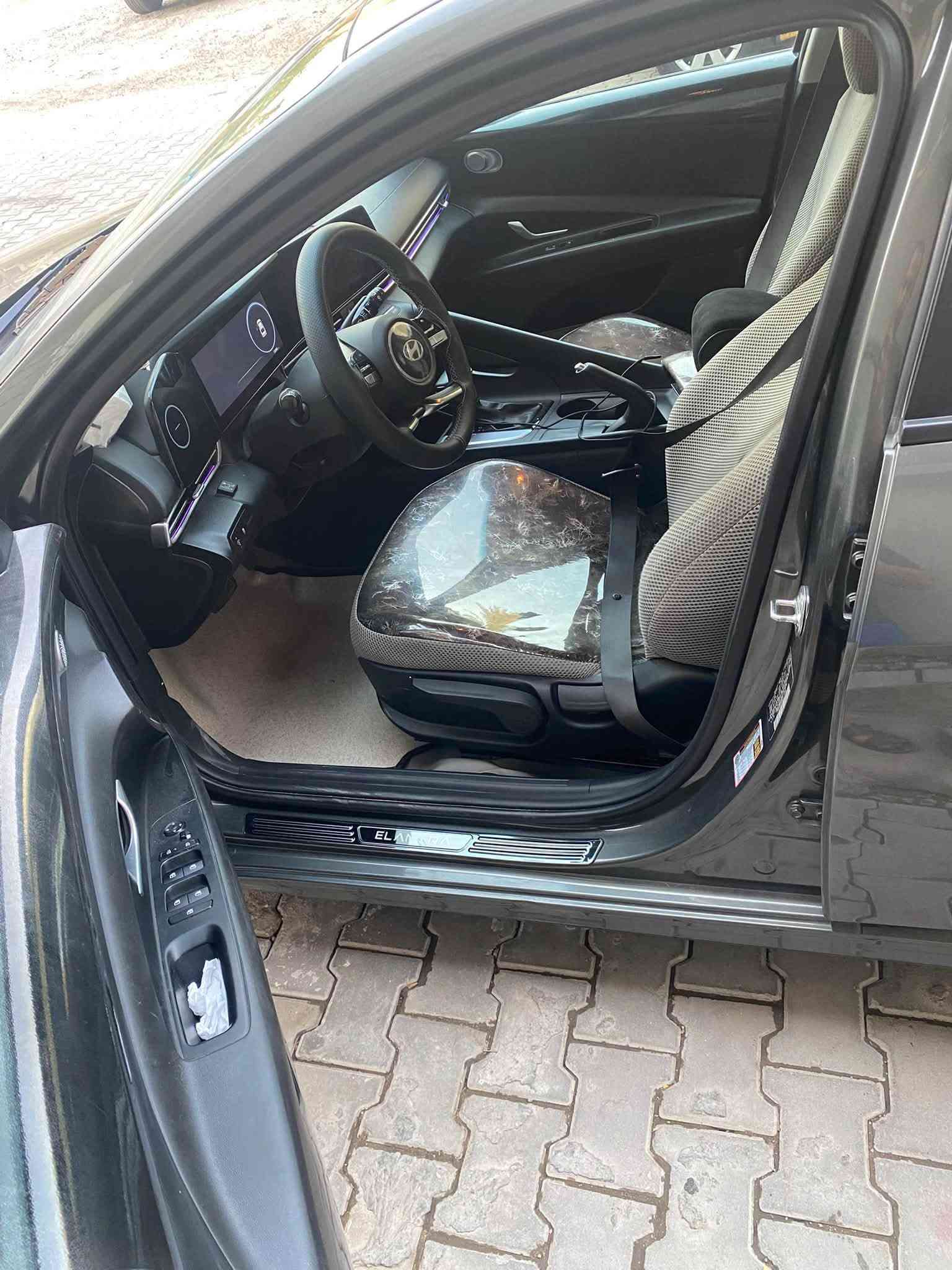 السلام عليكم 🌹

🚘 للبيع النترا موديل 2024
🔹 فول مواصفات عدا الفتحة
🔹 البيع أو المراوس حسب قناعة

✨ المواصفات:
• تقديم وترجيع على البصمة
• تشغيل عن بُعد
• أنظمة قيادة ذاتية
• شاشة متصلة
• رادارات أمامية وخلفية وجانبية
• وغيرها هواية مواصفات مميزة
.الحادث مرفق في الصور نص بنيد بارد وصبغ 
و4 اصابع بارد بيه فقط 

⛽ منظومة غاز جديدة، ما صارلها هواية من شديتها
🛞 تخم تاير أندلوسي أبو الخط 
🛞ممشى السياره 13 mi

📍 العنوان: بغداد – الشعلة
💰 السعر: 154$
📞 الرقم: ***********
