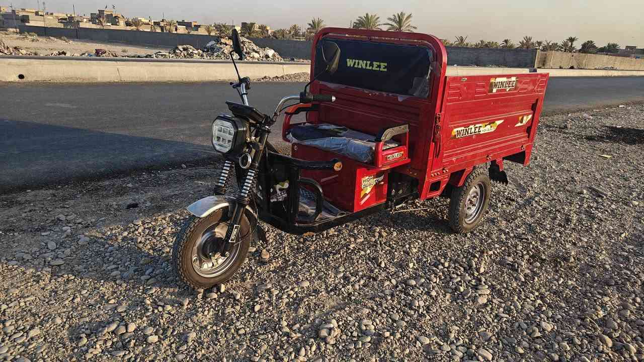 السلام عليكم شباب ستوته شحن للبيع موديل 26 بطاريات مسطره الستوته جديده مستعملة أسبوع كهربايات كلها شغاله 
تشتغل بصمة و سويج بيها ام بي ثري بلوتوث مكاني مدينة الصدر ***********
