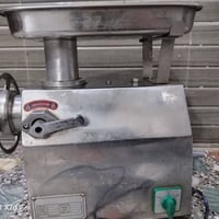 مثرامه للبيع مستخدمه شي قليل والنضافه 90٪ السعر 300.000  نص مكتوب في ا...