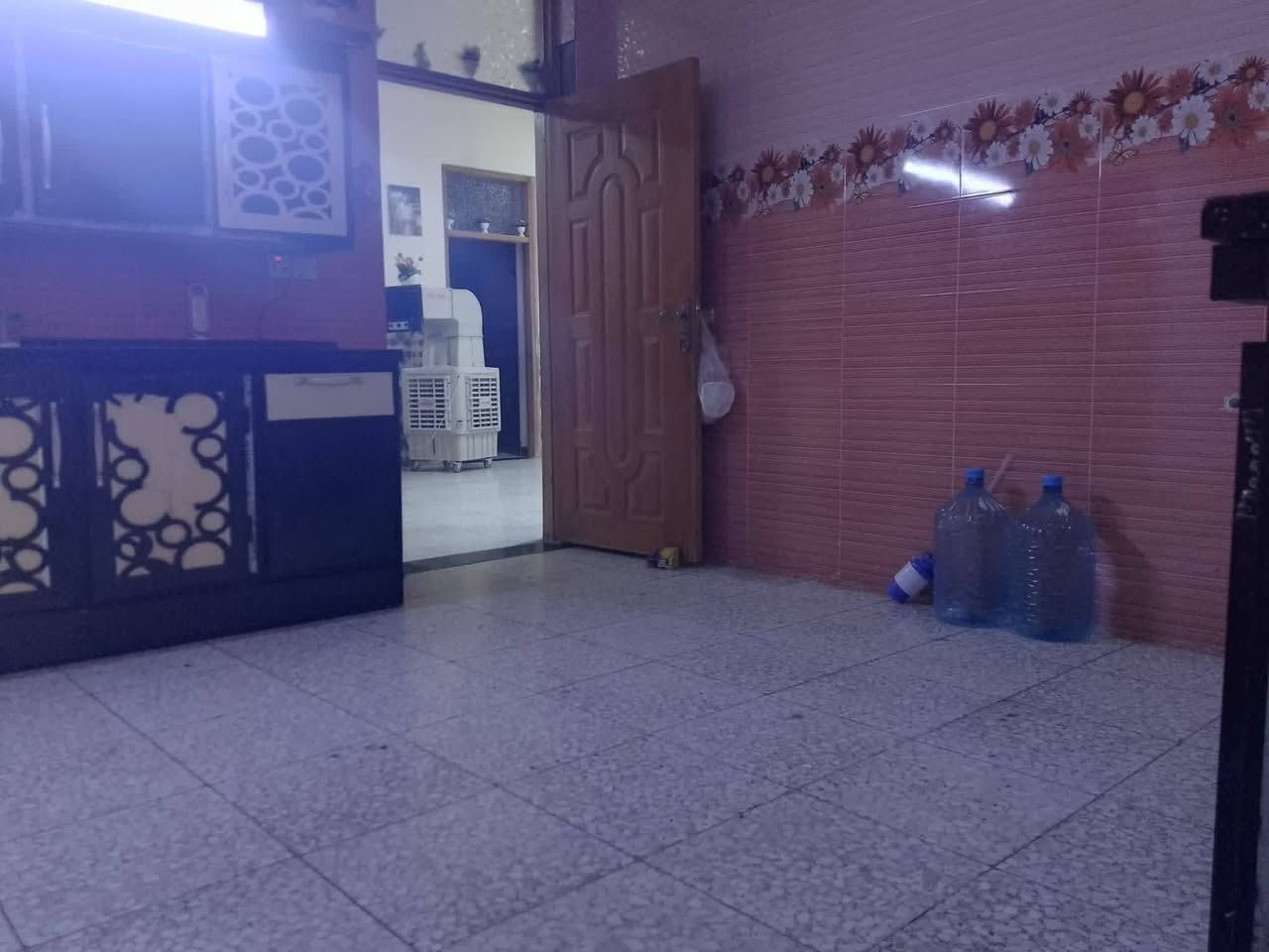 السلام عليكم بيت زراعي كامل كافات لخدمات متوفره ري وسكينة لمساحة 200 متر ل استفسار ***********
