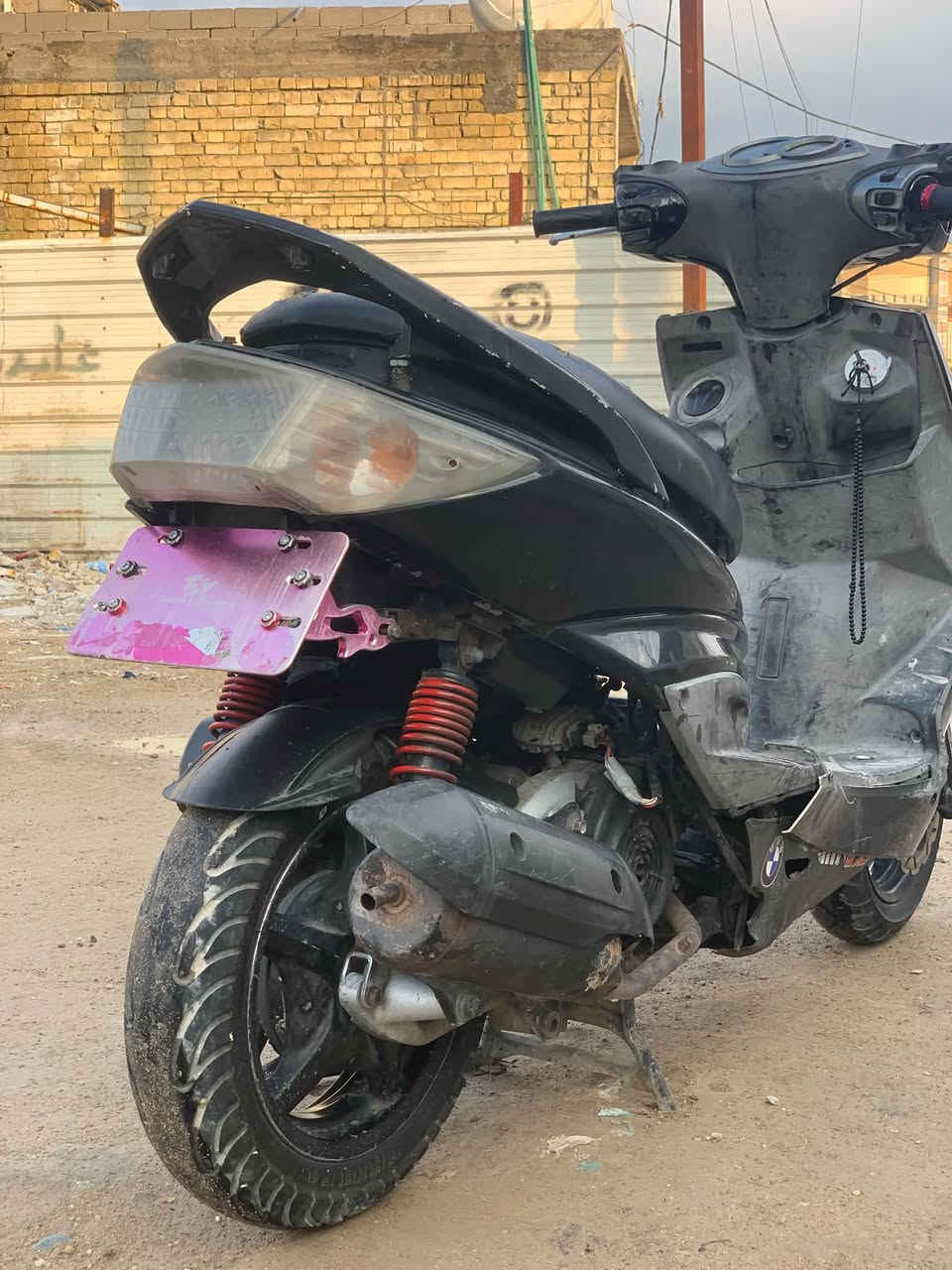 سلام عليكم شباب سكنس فحل للبيع مكينة مفول شلعة ومعدل كهربأيات كلهة شغالة دشبول كلة شغال بيهة نقص بس السبعة مال كور كلشي ما ناقصهة بعد مكينتهة خرسة وجعرة بلادية سعرهة ٤٧٥ وبيهة مجال مكاني مدينة الصدر ام الكبر ولغزلان رقمي ***********

