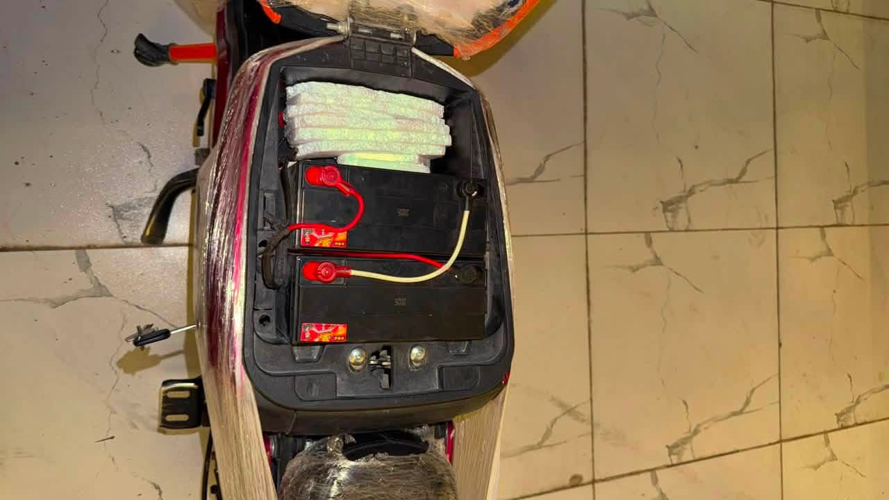 دراجة للبيع

نوع الدراجة x900
5بطاريات 32ابير
نضافة 85/100
السعر 550بي مجال
الرقم ***********
