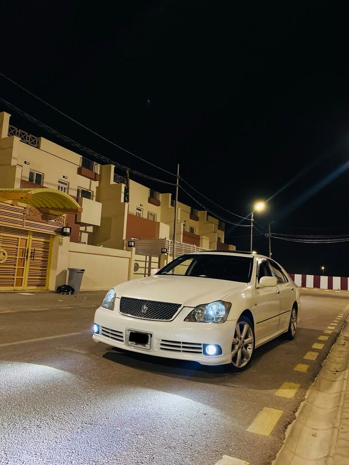 للبيع شاهينه 2005 اثلت داخل اسود شاصي ٨٢
مواصفات ٣ ددكم فتحه بصمات 
داخل اسود لايت ابوعيون كشنات كهرباء 
ستيرن كهرباء كشنات تدفئه زنون لايت عالي
ويل دكنه باتري جديد كشر خير من الله حداديه
وكير ومحرك خير من الله تبريد كله شغال السياره
تجي وتشوف رقم بغداد مبايعات دوله وكاله 
مكاني نجف واتساب *********** ***********
السعر ١١٥ اتصل وبيك خير ودلل
