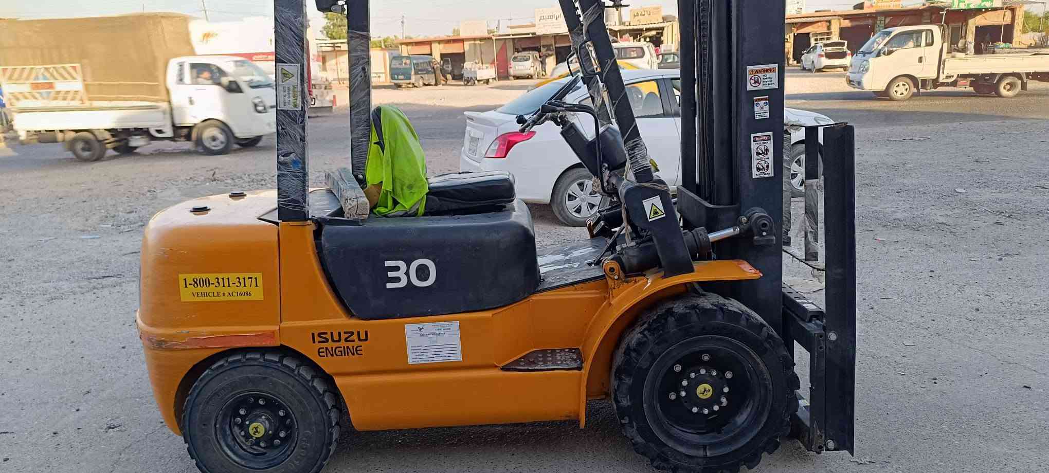 رافعة • موديل ٢٠٠٧ • بدون أوراق