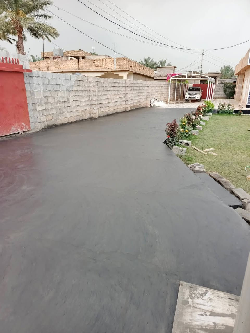 السلام عليكم يوجد لدينا صب جاهز او صب مركزي باسعار مناسبه مع شغل رقم واحد تريد شغل  كطعيه تريد بالمكعب تريد بالمتر شرط اسمنت ماس موادنا نهريه شغلنا واحد على واحد والشغل مقابيل العين عندك صبه حوش او ارضيه حوش ا وصب الداير مال بيت او قدمت بيت اوصبت كاشي او سيراميك او صبت لاش  اي صب كان عندك غير هذا الصب احنا حاضرين بتجهيزك وشوف شغلنا تحفه فنيه هذا شغلنا وشوف وانظر ودحج وامانت الله انت احكم على شغلنا اللي موجود في هذا المنشور اشتغلت في عده مناطق في هذا اليومين(***********)
