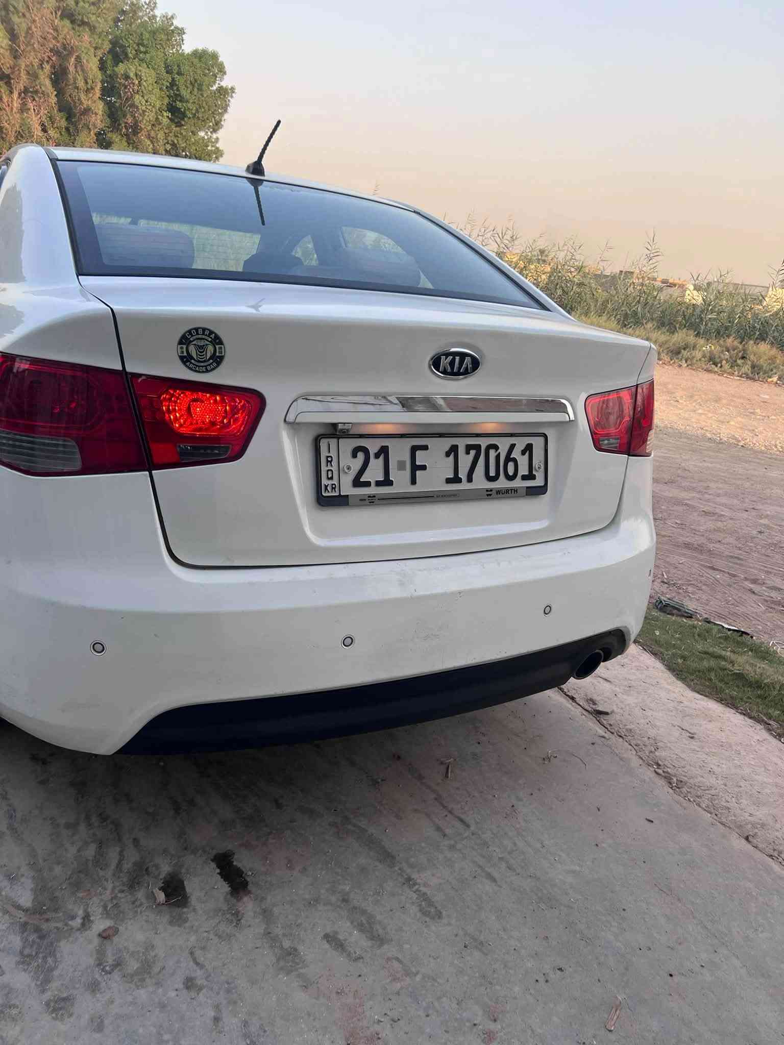 كيا سييراتو 13مكينه 1600رقم هزه سنويه جديدتخم تاير جديد حدادا جديد تدفئه تبريد شغال بيها صبغ قبق صندوك فقط بدون دواخل والباقي مكفول سعر 105مكان السياره واسط الحفريه رقم الهاتف ***********
