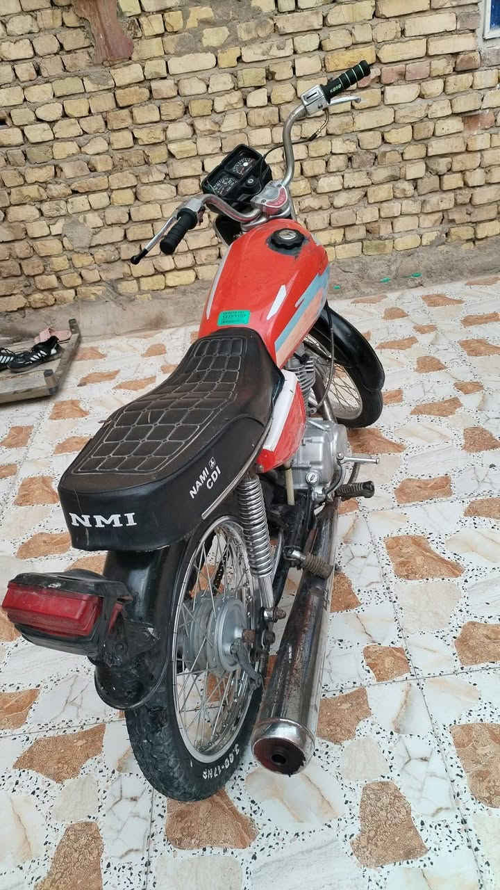 سلام عليكم دراجه للبيع نامه بدون اوراق مكفوله عشائر الدراجه حلوه نضيفه دبلات جدد وياله جدد
المكان /ميسان الماجديه سيد جميل
السعر/375 وبيها مجال حك الجيه
رقم صاحب الدراجه/***********
