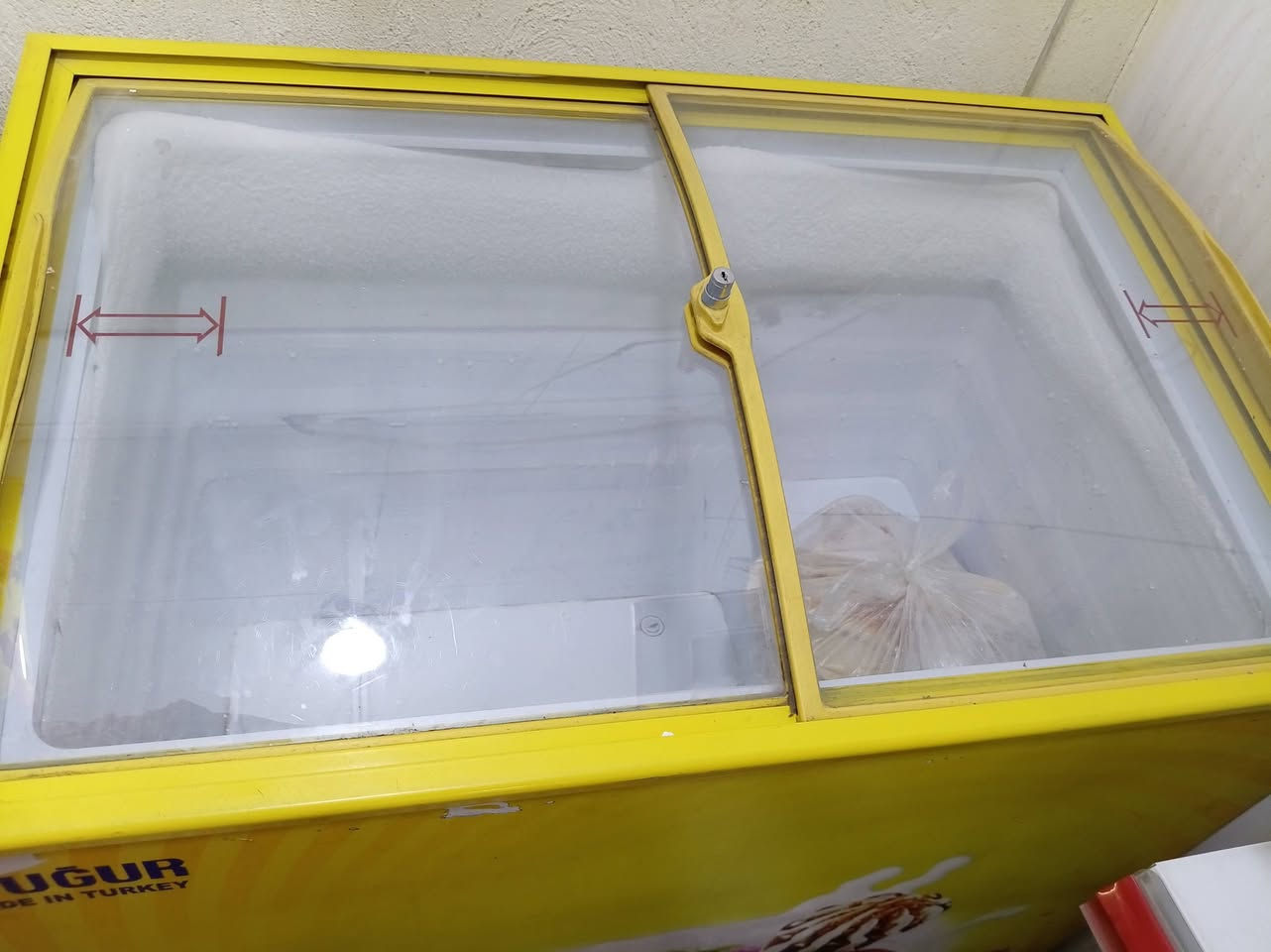 غراض محل للبيع برادات مجمده  تجميد يخبل سلات چبس  ميز حلويات اقفاص بلابل 🐦 ***********التصال بلرقم واتساب
