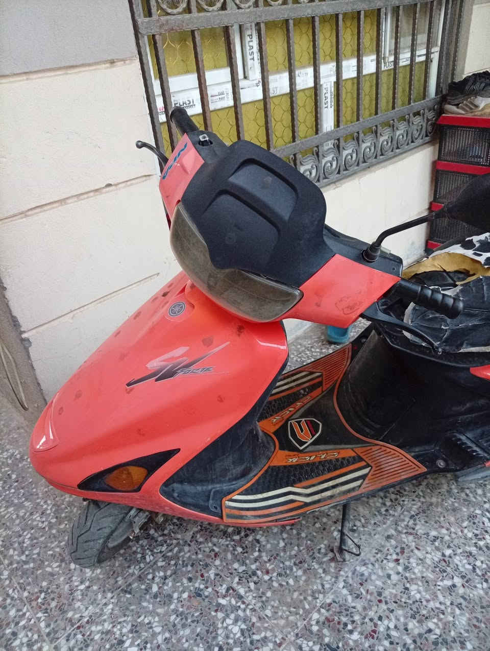 متاح دراجه فراشه مكان بابل مركز 
السعر 
400 
قرب جسر طهمازيه 
***********
كفاله ماعد سلف 
فقط 15 الف
