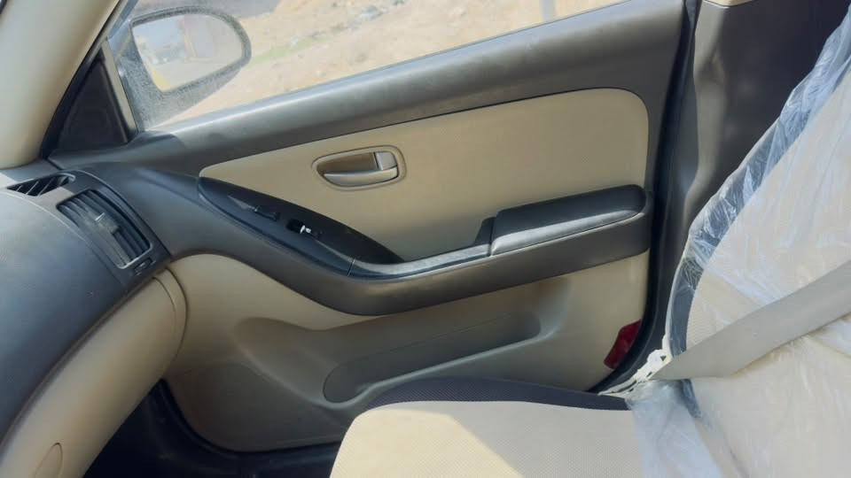 انترا 2009
منظومه غاز 
كاربون بانزين 
هيأه وغرامات صفر 
تحويل مباشر 
السعر84 وبيها مجال بسيط 
***********

‭***********‬
