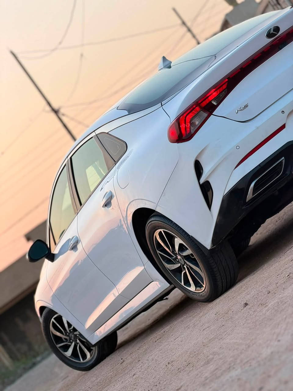سلام عليكم البيع K5. السعر 120هاتف ***********
مديل 2021وارد امريكي حادثه بس بنيد بدون داخل وبيه مكانين بارد بس والباقي كفاله عامه ضربه وصبغ ومحرك وكير وحداديه وتبريد وتخم تاير خير من الله السياره كلش جديده وحلوه فول موصفات بصمه جلد داخل ملكي ويل كروم كشنات كهرباء تحديد مسار الد امامي خلفي ردار امامي خلفي شاشه كامره تحكم استيرن بيه كومه موصفات رقمه بغداد تحويل مباشر موقع السياره كربلاء السعر 120هاتف ***********
