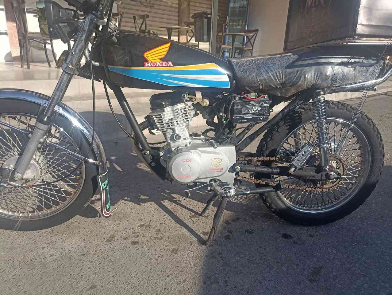 شرط نضافة كدام العين 
٤٧٠ بي مجال بسيط 
الرشيدية ***********
