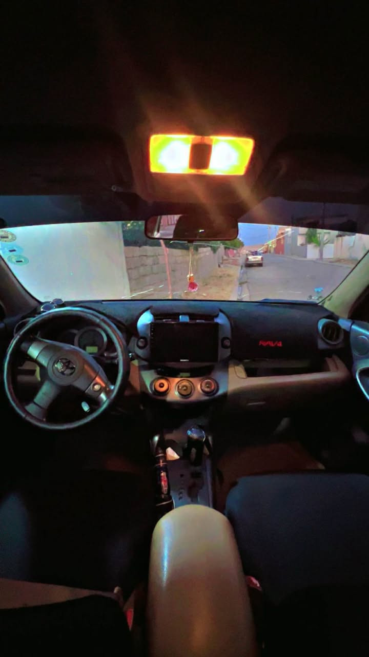 rav 4 موديل 2011 بي دعم و سبخ 4 قتعة بخ امريكا بي داخلي و بي ايرباك رقم و سةنةوي جديد مةكينة 4 
*********** زاخو, دهوك
