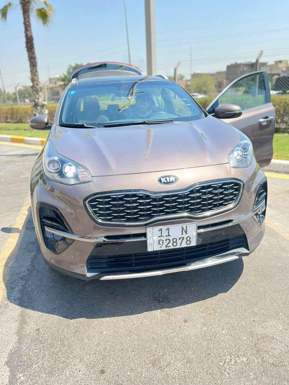 سبورتج
2020
(جيتي لاين )فول 1/1
السيارة بيهة نص دعامية الخلفية صبغ والجاملغ بارد كلش صغير وبيهة رصعتين بل باب العكس السايق
-ماشية السيارة68
-صدر جديد
-تايرات جديدة
‏‎ - بانوراما 
- بصمتين
‏‎ - سعة المحرك 2.0L
‏‎ - حساسات أمامية 
‏‎ - حساسات خلفية
‏‎ - كشافات 
‏‎ - بك لايت LED
‏‎ - ويل كب 19
‏‎ - قبضات أبواب نيكل
‏‎ -فتح الصندوق كهرباء ذكي 
‏-‎ دشبول شاشة 
‏‎- كاميرا دوارة
‏‎ - المقاعد جلد  
الكشنات الامامية دبل كهرباء
‏‎ - مثبت السرعة Cruise 
‏‎- أوضاع القيادة  3
‏‎ - فحص أنظمة السيارة 
‏‎ -هاند بريك دكمه
‏‎- نظام مانع الانزلاق
‏‎- نظام نزول المنحدرات 
‏‎- اشارة في المرايا الجانبية
‏‎- مخرج منفذ الطاقة 
‏‎‏- حساسات كامله داير السياره 
شاحن هاتف لاسلكي 
المكان بغداد الغزالية 
السعر190وبيهة مجال
***********
