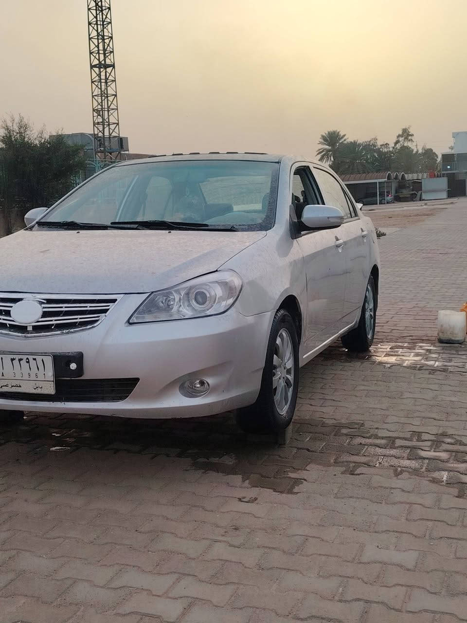 سلام عليكم للبيع BYD G3 2013 محور مكينه وكير كورلا 1800 رقم بابل فتحه سقف السعر 48 وبيه مجال مكان السياره حله ابو غرق للاستفسار الاتصال على الرقم *********** بي واتساب
