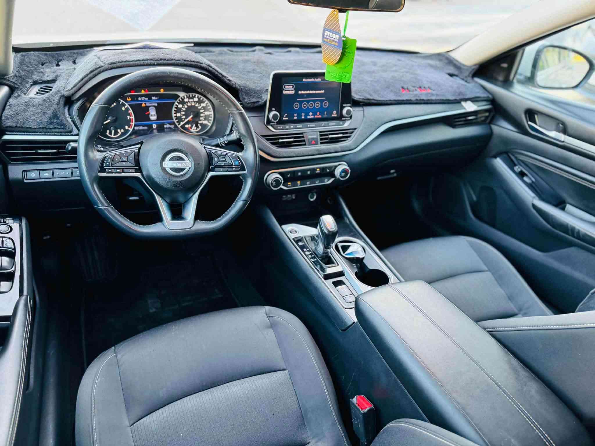 سلام عليكم
السلام عليكم تحياتي للجميع

⚡NISSAN ..Altima..2021.SV.Plus⚡

⚡نيسان...التيما..SV 2021پلاس فول الفول

......................................

الفئه  SV..Plus..

موديل 2021

لون سلفر

محرك 2500(تنفس طبيعي)

بصمة تشغيل

ابواب بصمة+ بصمة صندوك

تشغيل عن بعد

هاند بريك بصمة

أوتو هولد (auto hold)

فاتحة سقف (سلايت )

نظام قيادة أليه

رادارات 360° درجة

رادار امامي (توقف ذاتي)+تحديد مسار

رادار جانبي توقف ذاتي

رادار خلفي (توقف ذاتي)

كامره خلفيه

حساس خلفي

كشنات كهربائ

كشنات تدفئة

ستيرن تدفئة

شاشه كبيره (گار پلي)

فول تحكم ستيرن

كروس سرعة (مثبت سرعة)

أشاير مري جانبي

ويل كروم حجم 18

أكزوز رياضي (صالنصات رياضه)

لايتات فول زينون

................................................

سياره بيه فقط بونيد صبغ.. سونار مرفق داخل منشور 

كير محرك شرط الفحص

سيارة ماشية 65الف ميل

رقم سليمانية دولي سنويةرقم كل جديد لغايه2028 شرط تحويل
سعر 138 وبي مجال 
مكان سياره ديالى.. خانقين .استفسار اتصال رقم الهاتف  
***********
