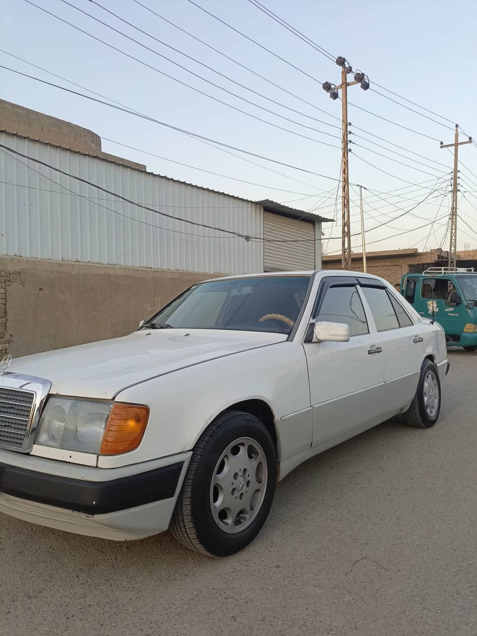 يع مارسدس دب كير محرك شرط بطه تخم تاير جديد صدر امامي خلفي جديد سيارة كله شرط مال جناي غرفته حلوه  رقم الانبار شرعي مسافر ابيع هاذ الموجود اتكفل سرقه وعشاير السعر 27 وبيها مجال مكان صلاح الدين سامراء رقم ***********
