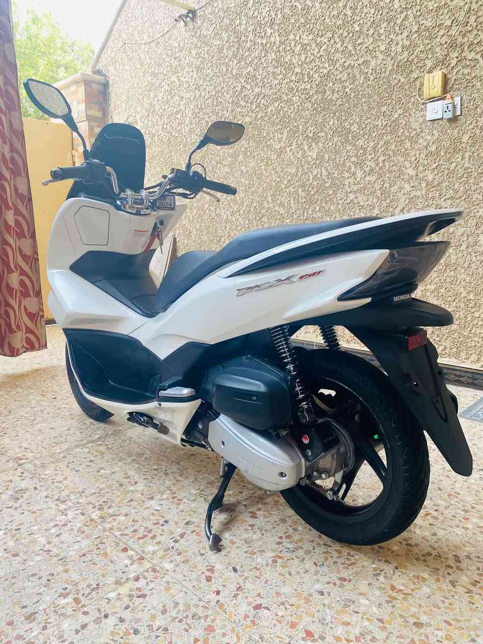 السلام عليكم Pcx150
جيل الثاني ياباني مكينه 150

كفاله عامه 

ماشيه 45

بغداد الحسينيه الراشديه

السعر 18وبيهه مجال بسيط

***********
