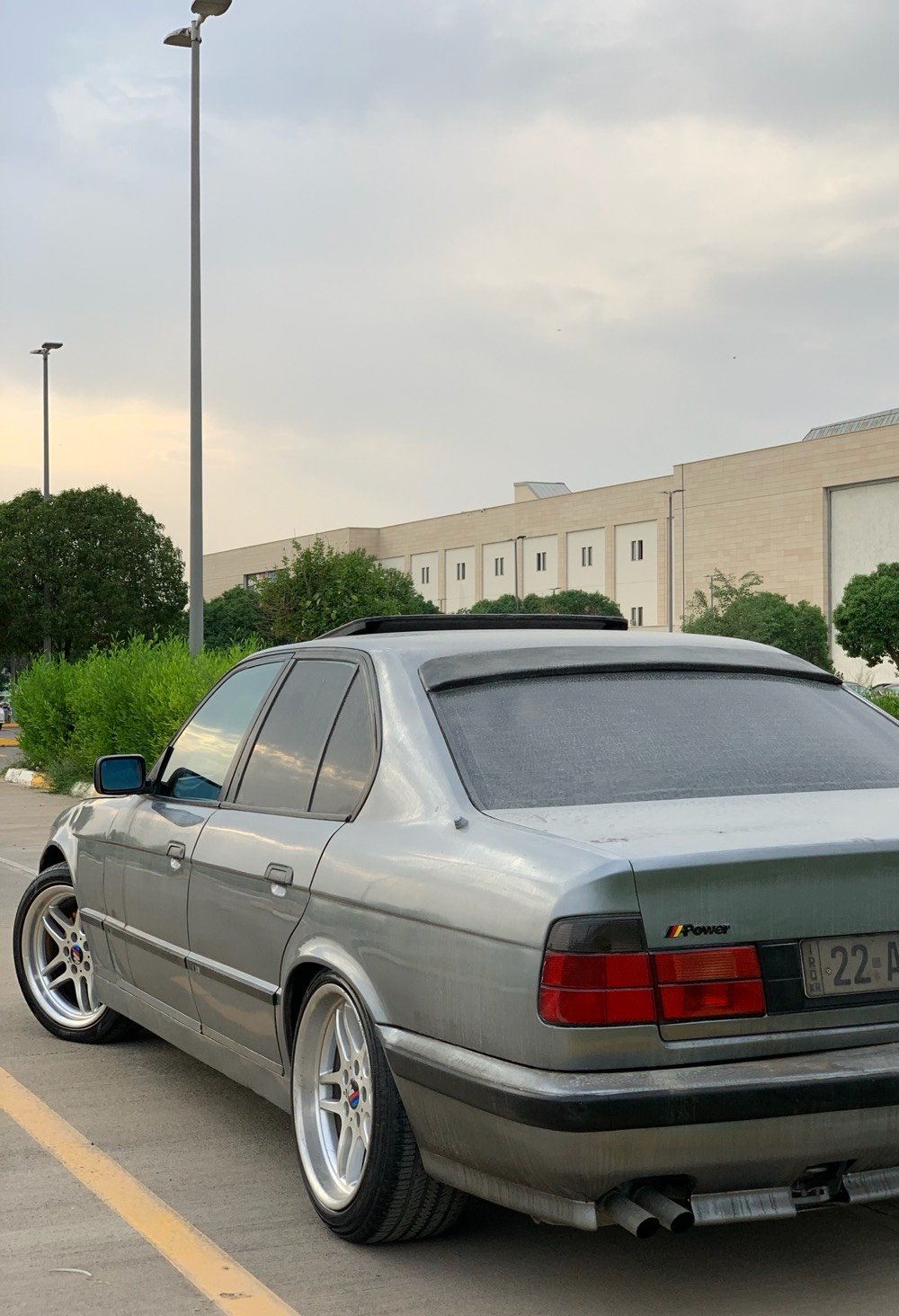بي ام ٥٢٥i • توماتيك • كلي شرط