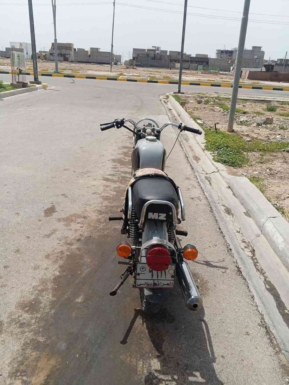 سلام عليكم ماطور امزد للبيع لشه مابي لحيم بلادي كصه واحد المان كشن المان وياله المان رقم وسنويه ماندل راعيه مكان ديالى مرخصت مدير الكروب سعر 1250 ***********
