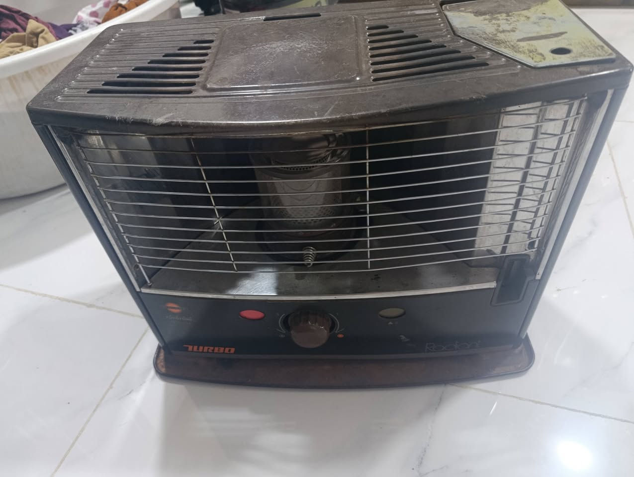 للبيع مبردات عدد ثنين سعرهم 140نظيفات كلش صوبات عدد ثنين القهوائيه اب 75 والبيضه ب65 مكنسه كهربائيه سعرها 80للاستفسار الاتصال على الرقم ***********
