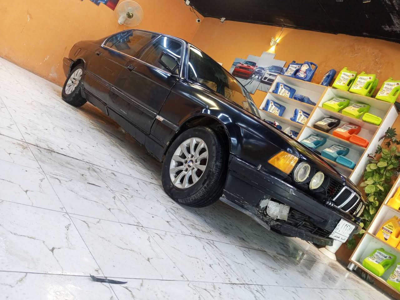 السلام عليكم بي ام ٧٣٥ بسعر مناسب اصولي محرك راس الثور ٣٠٠٠ حلوه او سعره حلو اتصل او تدلل ***********
