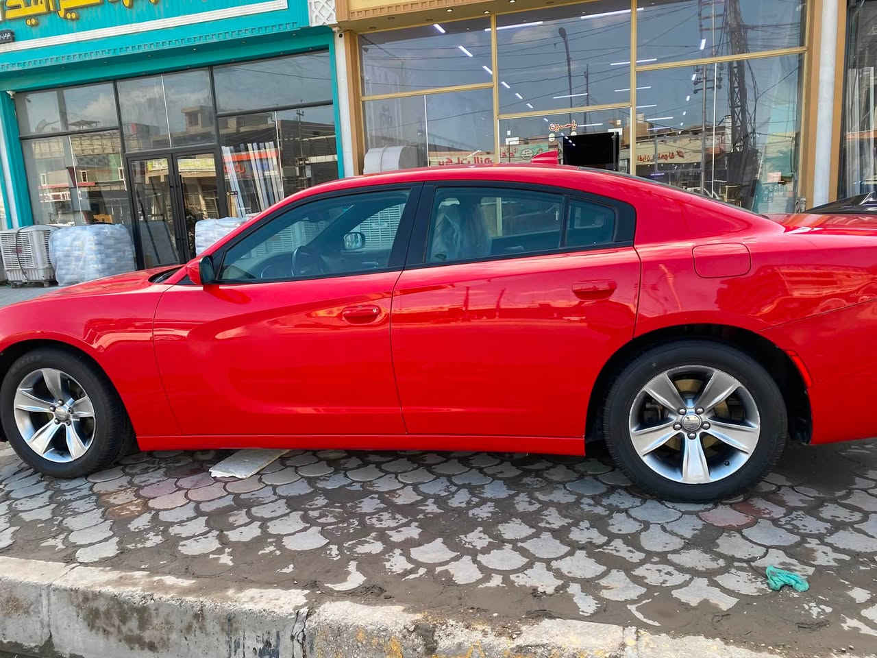 سلام عليكم
جارجر SXT  كلين

لون احمر طماطي

رقم بغداد بسمي

ماشيه 71 السياره نضيفه 

كير مكينه تبريد  مملعو بيهن على البلاد

📞 ***********
