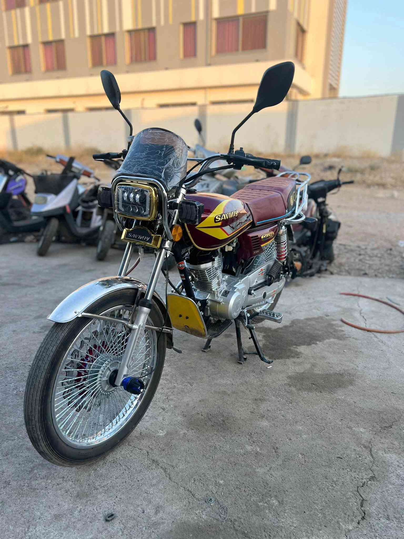 ماطور سافيني موديل 2026 صارله 15 يوم مطبك 

سعر 950 وبيها مجال / مكان برطله 

***********
***********
