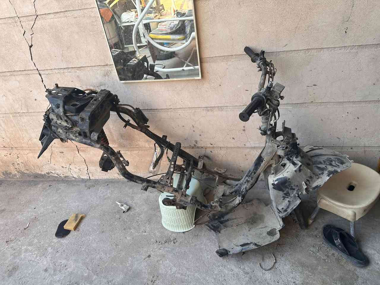 شاصي كامل ويدات بريك وسكليتر  وتانكي وايرات ب ٦٠ الف مكفول بغداد البياع ***********
