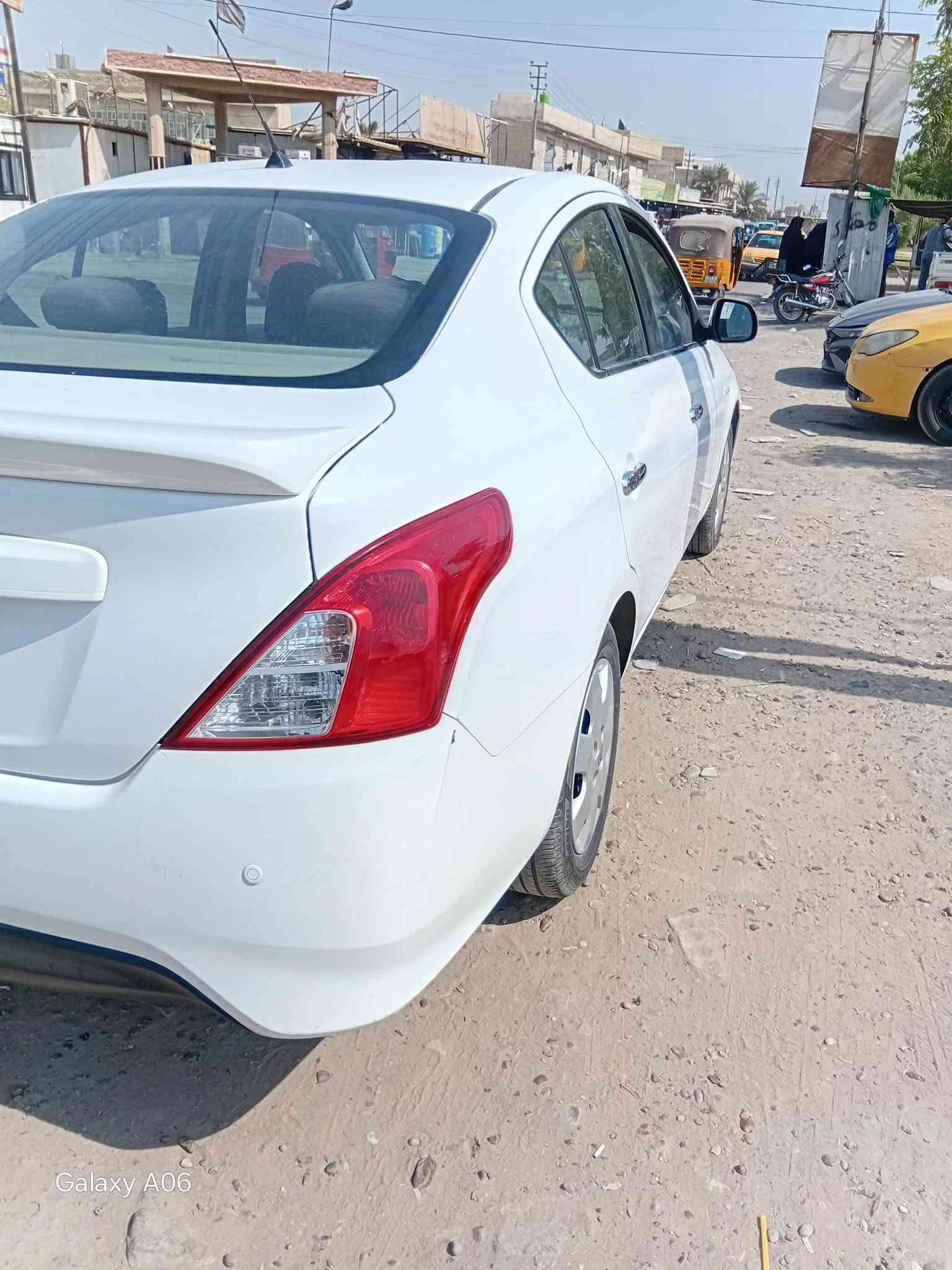 السلام عليكم سني هندي موديل ٢١بأسمي رقم  بغداد انكليزي بدون ضرر  بدون صبغ تبريد  شغال السعر  ١١٣$ العنوان التاجي ابو عضام  /***********

نص مكتوب في الصور:
- Galaxy A06