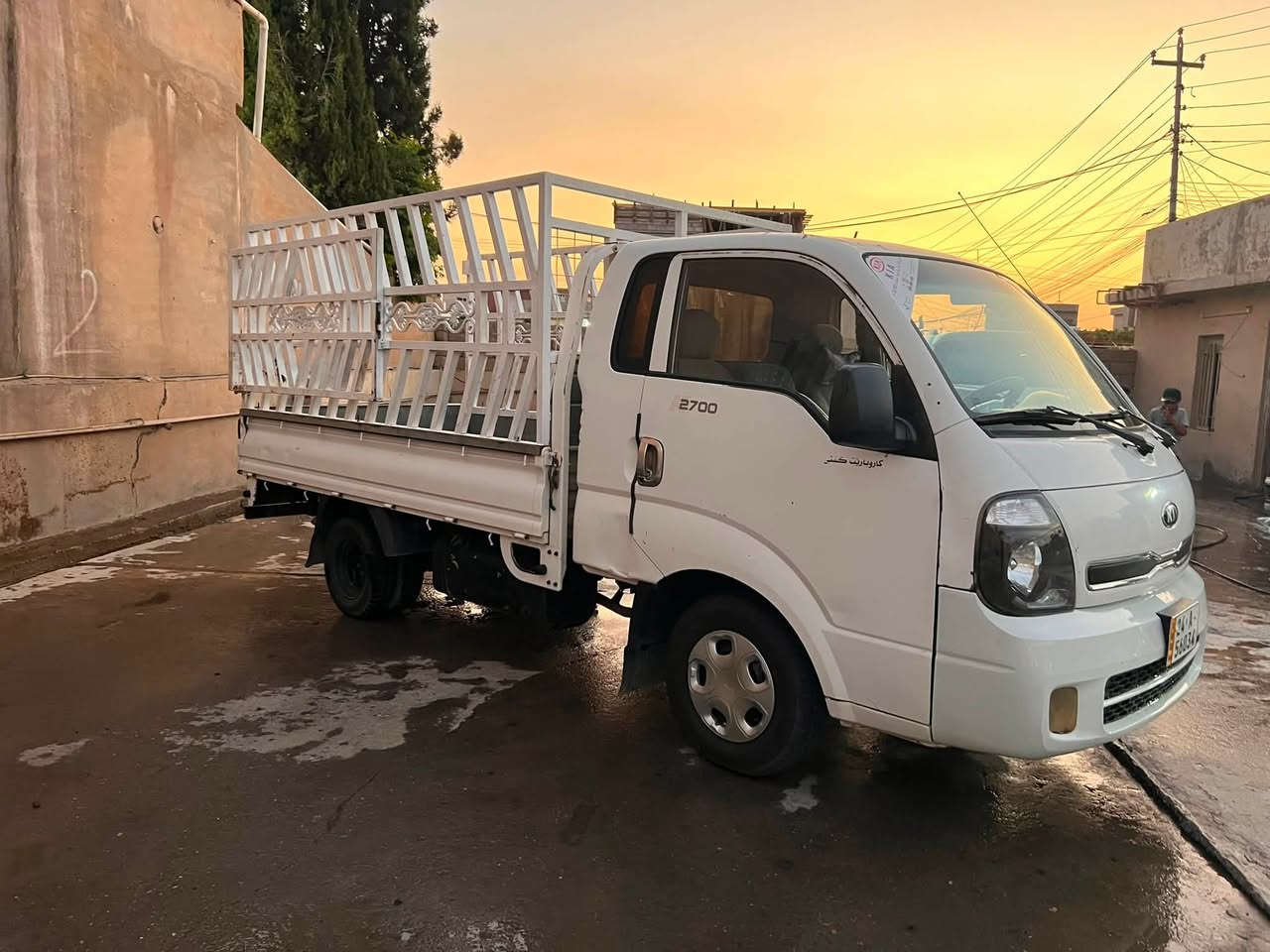 سلام عليكم. كيا 2700 البيع   سياره بسمي تحويل شرط  شاصي شرط كير شرط  محرك بيه نفخ مابيه غطرت صبغ. 
 حصه كاز بيه
بيه شبر تعديل بارد سياره خير من الله موديل 2014 
سعر 117 مجال ***********
