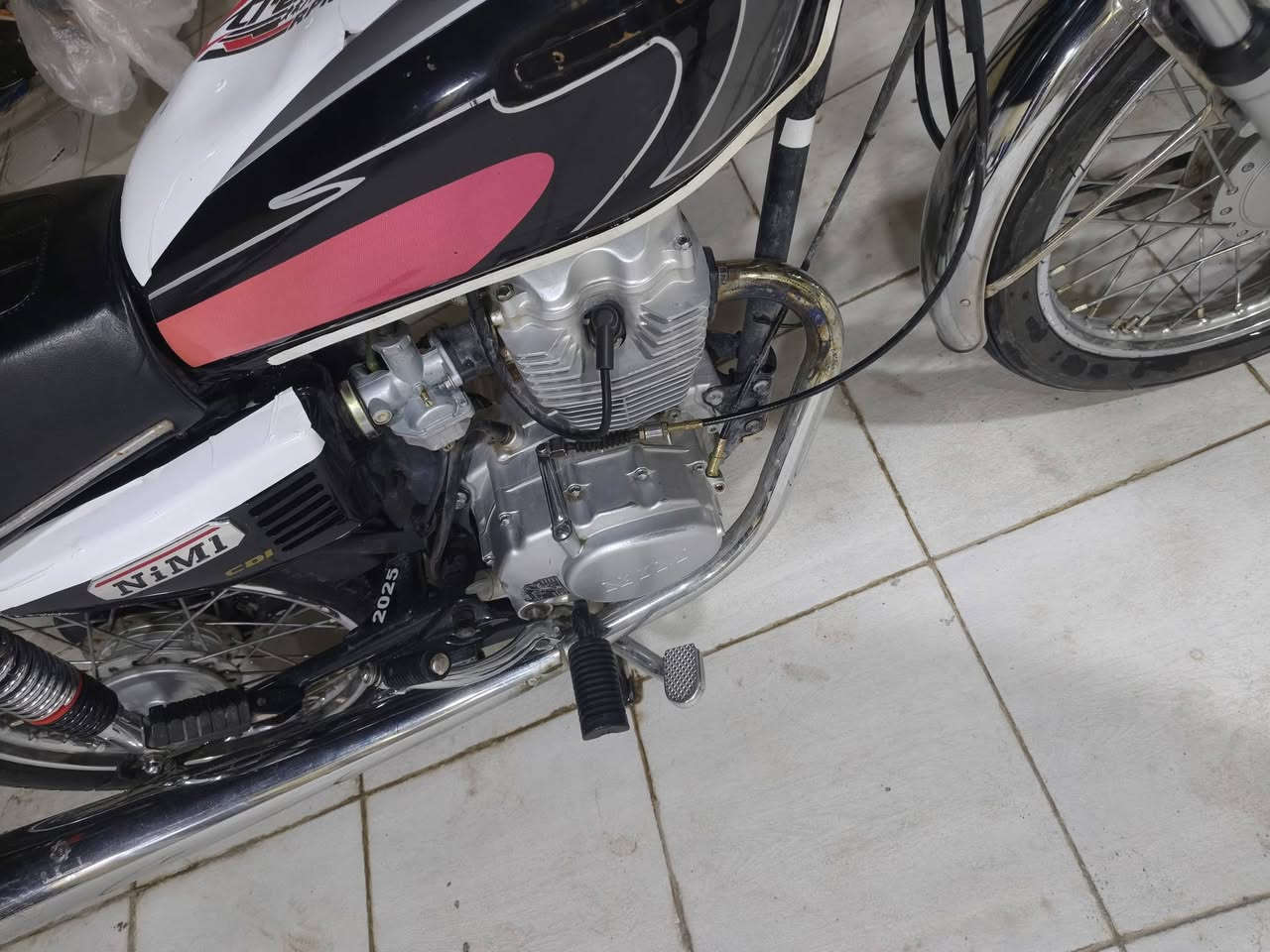 سلام عليكم دراجه نامه امتياز باب أول ٣احرف أوراق سكنر دراجه شلعه ومعدل  فول فقط مفتوحه ولفات فقط مكاني بابل قضاء القاسم الرقم لاتصال ***********
