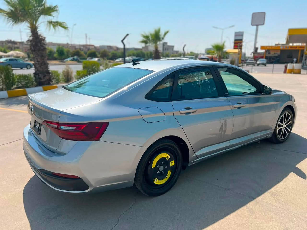 جيتا موديل 2024 
سعر 130 ورقة
صبغ : شبر بونيد + شبر جاملغ + شبر باب 
مكان اربيل معرض سردار هسني
كورك واتساب ***********
