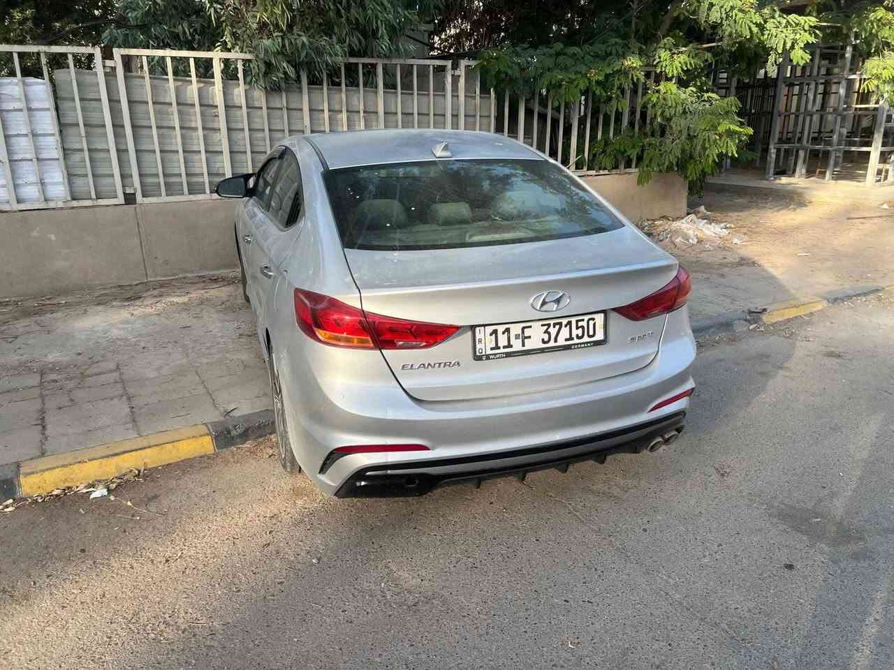 النترا 17سبورت 1600تيربو  بسمي وارد امريكي سياره فول حادث موضح بل صوره مراوس ويا    بي واي دي   كير محرك خير من الله الي يحب يراوس  يتصل ع رقم *********** بغداد شارع خيفا
