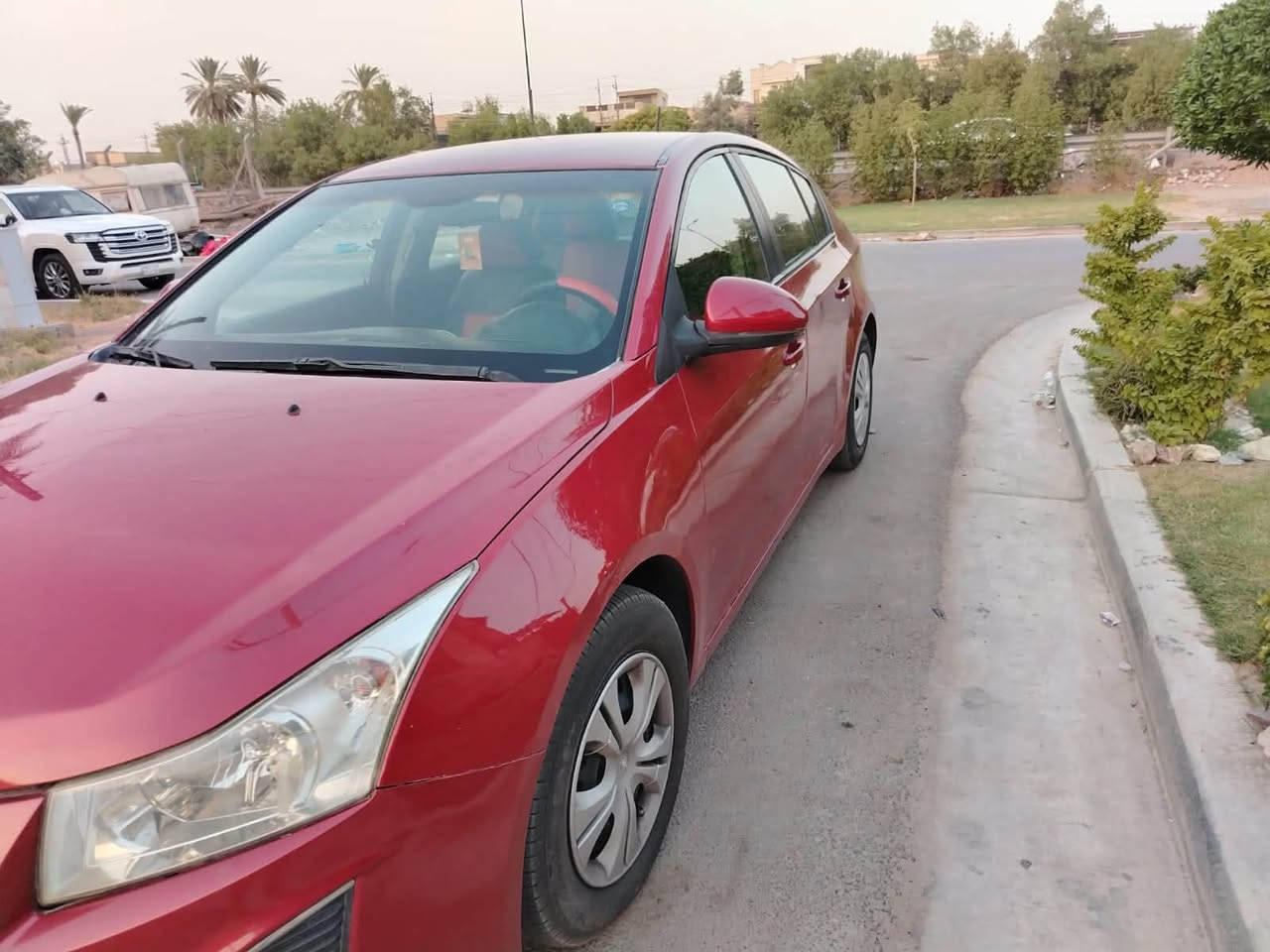السلام عليكم
شوفر ليت كروز هاج باك ٢٠١٣ 
خليجي بدون حادث 
مواصفات 
LS
كاميرا 
شاشة كبيرة
تحكم ستيرن 
سنتر لوك
جلد 
 
لون ماروني مميز  رقم اربيل  باسمي تحويل مباشر 
السيارة تبريدها ثلج  كومبريسر بستم ما يفصل بالازدحام يعني انجماد 
 المحرك والكير خير من الله 
ادامة على السيارة كاملة ما بيها اي نقص  شغل واطلع ترايك وين ما تريد ترهم شبابية وترهم بناتيه  السيارة ع ايدي وبيها قطع صبغ  مكاني نفق الشرطة حي حطين 
السعر 80ورقة وبيها مجال بسيط للاستفسار الاتصال على الرقم ***********  مهندس اسماعيل
