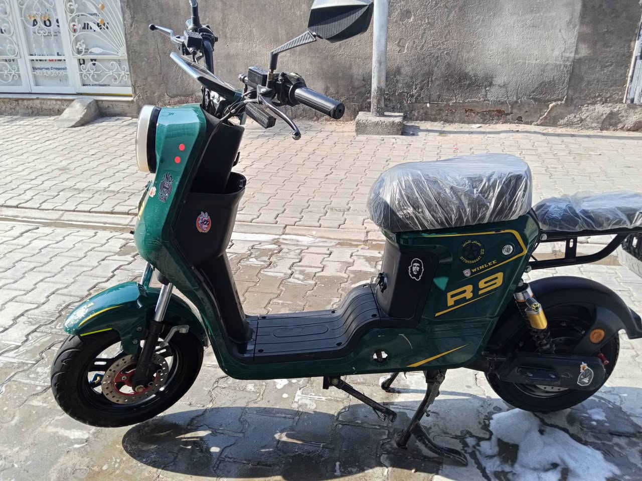 شحن • R9 • بطاريات جدد