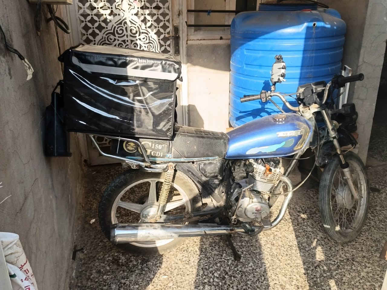 دراجه تايكر موديل عشرين اوراق موجوده كاطعه ولف رايدها ب 150 قفل بدون عمله لاتكلي شبيها مابيها انطيتكها من الاخير جيتك ع راسي مكاني الدوره الهواشه ***********

