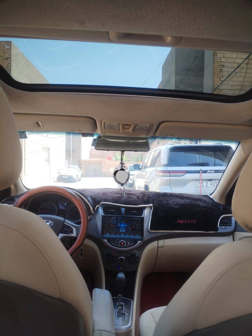 اكسنت موديل 2014 فول مواصفات
***********

السيارة كفالة عامة من الضربة والتبديل

محرك 1600

_فتحة

-نظام ايكو

-اربع دسك

-اربع تجاوي

-ويل كب خمس

-شاشة

-كير محرك كفاله

-تبريد دتفئه منظومه جديده

-رقم نجف دولي ماشيه 150

هزه ورقم جديد

-السياره بأسمي شرط التحويل ثاني يوم

-السعر 105 وبيه مجال.. سونار داخل المنشور
