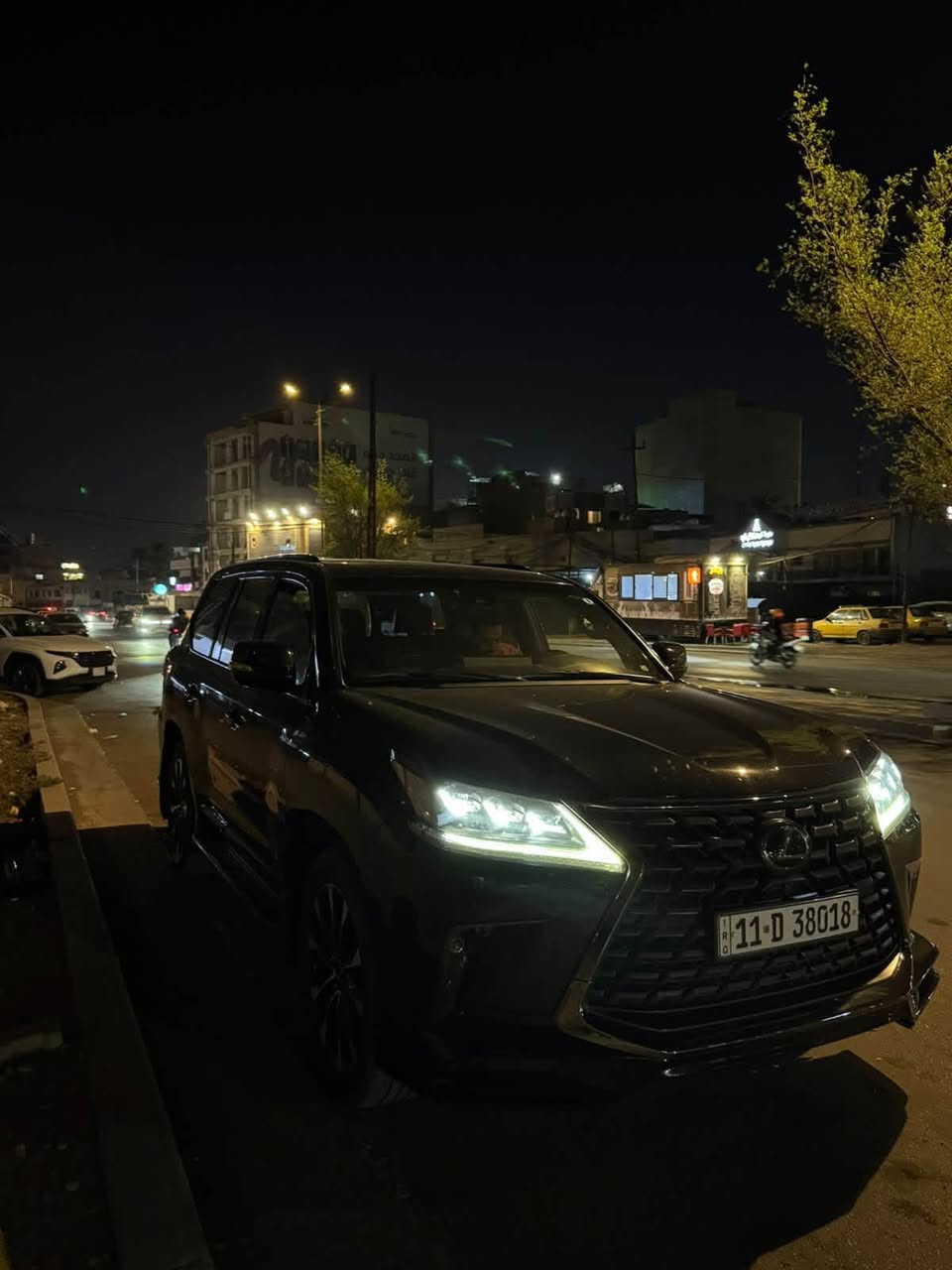 سلام عليكم للبيع
لكزز كورو 2021
سياره جديده 
ماشيه ٨١
سعرها 750
مكاني بغداد ***********
