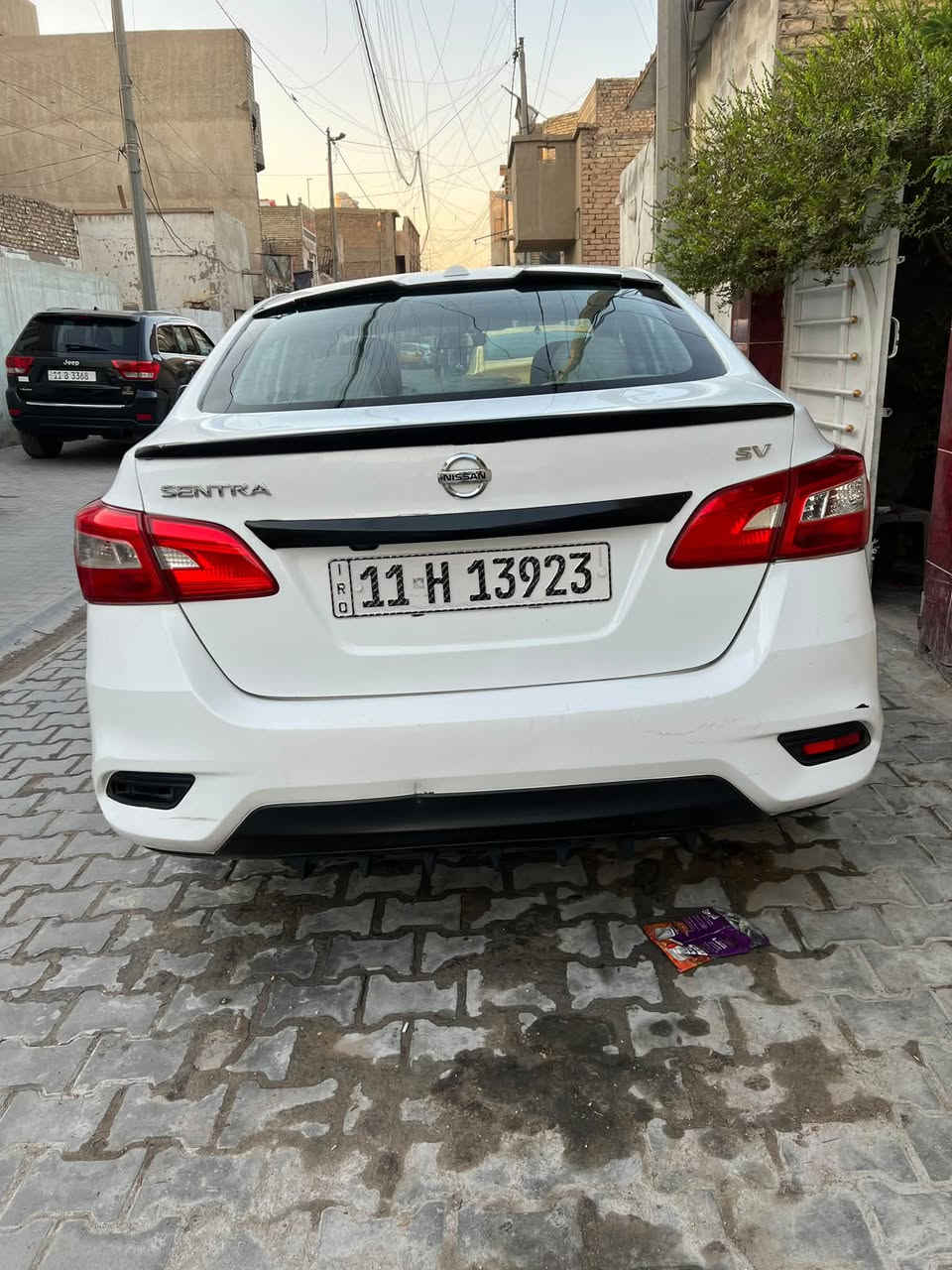 للبيع سيارة نيسان سنترا 2019 وارد أمريكي، محرك 1.8L اقتصادي، السيارة جاهزة ومخدومة بالكامل ومكفولة ميكانيكياً (محرك، جير، وتبريد بشرط الفحص).
 أبرز المواصفات:
 دخول ذكي (بصمة أبواب) + تشغيل بصمة.
 شاشة وكاميرا خلفية.
 تحكم ستيرن كامل 
 أنظمة قيادة ECO .
رادار امامي 
نظام ABs 
مانع انزلاق 
 تفاصيل البودي (للأمانة والتوضيح):
 حادث أمريكا: ضربة بالجنطة الخلفية (مكصوصة وراجعة شغل متقن).
 حادث العراق: ضربة خفيفة بباب السايق وجزء من الباب الخلفي وتم تعديلها وصباغتها.
 المكان: بغداد
 السعر: (105 $)وبيها مجال للشراي 
 للتواصل: (*********** )

