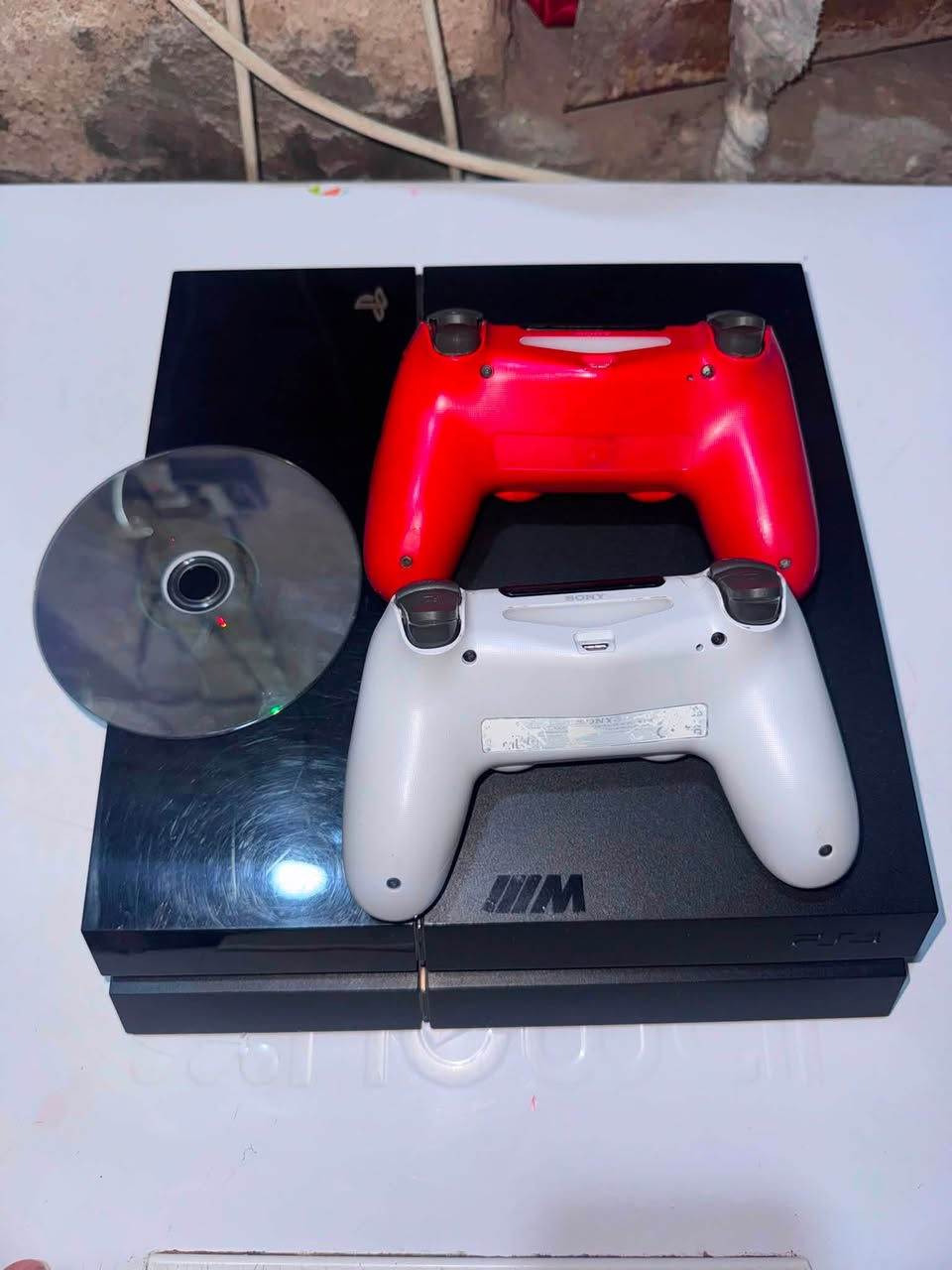 سلام عليكم

Ps4 للبيع 
الالعاب:
بلاك اوبس ٤ قرص

يجي ويا ٢ جوستيك 
السعر ٢٥٠ قفل 🔒 
متوفر خاص ماسنجر او واتساب ***********
