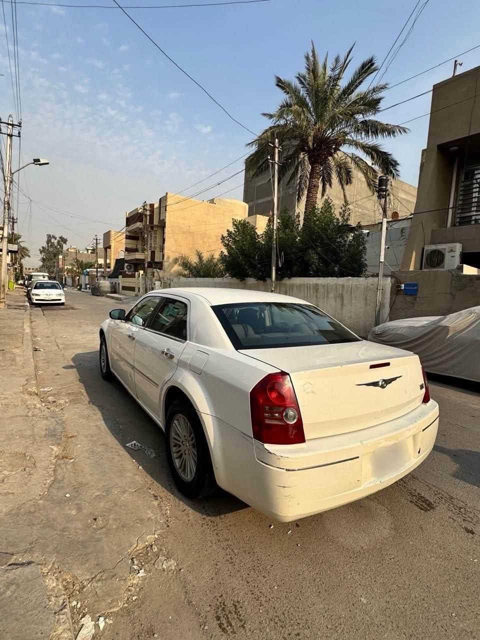 اوباما 2010 كنديه محرك  2700  6 سلندر ماشيه199 الف  السياره بدون صبغ ومكفوله گير ومكينه تحكمات كشن وشاشه تحكم لمس وكامره خلفيه مع دوران وحساس مبدل بيها قبق الجنطه والبنيد فقط ابلادي وبارد ب الجاملغ الامامي طعجة موجوده صورتها جدآ بسيط ولون السيارة ابيض⚪️
تبريد ثلج ❄️ وتخم تايرات جديد و ويلات جدد
الرقم بغداد خصوصي السنويه بأسمي ما ساقطه  تحويل ثاني يوم

💎 ســعــر ✅ ::  135 ورقه 📮

ملاحضه : مكان السياره بغداد والسياره استعمال شخصي مو مال خط تجي تفحص السياره سونار وتگلبها بيدك السياره نضيفه حيل

الرقم 
***********
