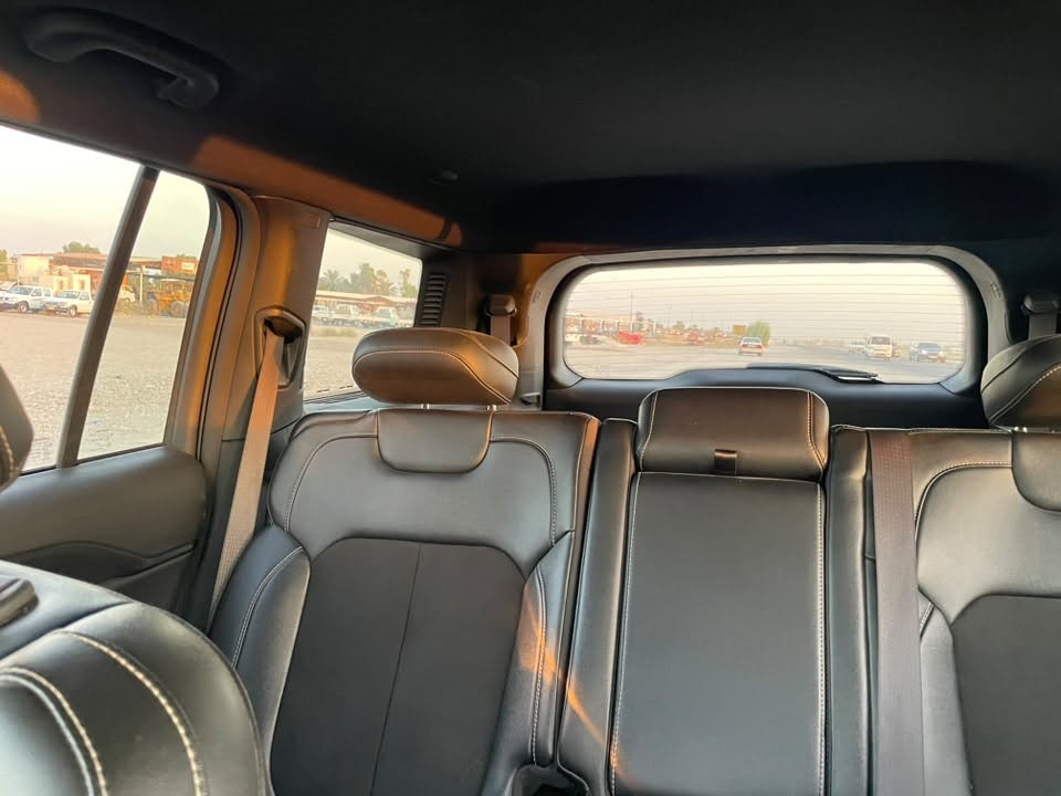 Jeep Grand Cherokee
فئة Latitude

فول بدون فتحه 

2024 | وارد أمريكي 🇺🇸

رقم بغداد شهداء شرط تحويل وكاله 

                285$ بيها مجال للشراي 

بدون حوادث فقط طخه صغيره بطرف البنيد وطخة صغيره بطرف الصندوك

سياره جاهزه بدون اي نقص

📞 للاستفسار:

***********
