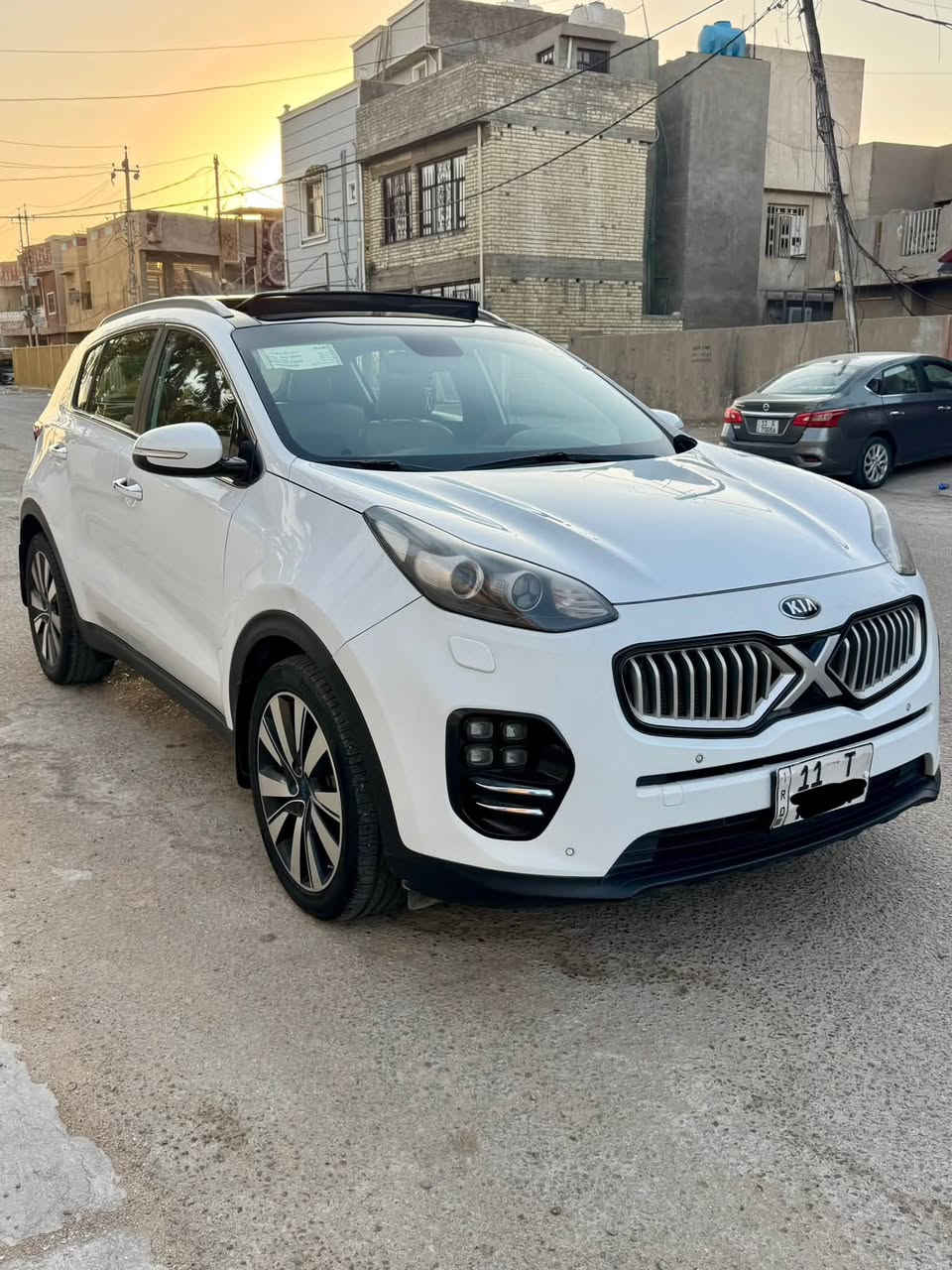 كيا سبورتج 2018 خليجي
ماشية 72 الف
 مواصفات جيتي لاين  عدا الجنطة مو كهرباء 
مكفوله من الصبغ و الفتح و التبديل حته الدعاميات بشرط عدا مكانين بارد بسيط
 محرك ٢٠٠٠ دوش كشنات 2 كهرباء 
محرك وكير و صدر و تبريد كلها كفاله السياره مابيها نقص برغي وبلخير ع الياخذه
رقم بغداد الجديد انكليزي تحويل ثاني يوم
السعر  179 وبيها مجال 
مكاني بغداد 
***********/***********
