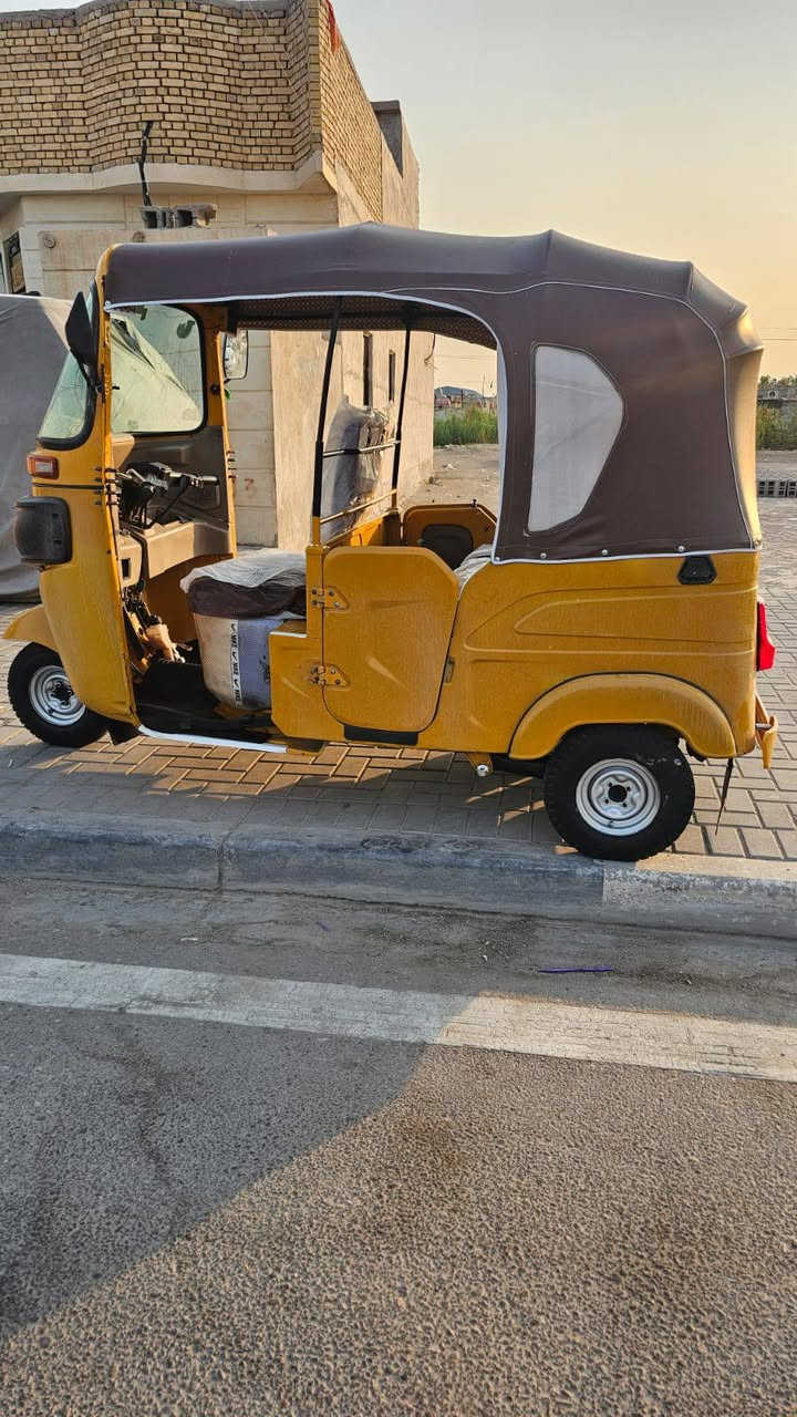 تكتك باجاج موديل 21رقم وسنويه نكليزي البدي كفاله المكينه مجفته تجفيت شركه تخم تاير جبلي كهربائيات كلها شغاله تكتك جاهزه مجهزه تراي وين ما يعجبك السعر 6500مكاني بلبصره ***********
