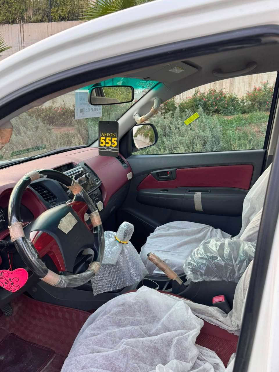 توێتا مەرزیە ٢٠١٤ بێ بتڵ 
مەکینە ی نەکراوەتەوە و تەنانەت قەپاخیشی نەکراوەتەوە 
سەیارەکە زۆر جوانە لەسەر دەقی شەریکە ماوەتەوە و بێ مەسرەفە هەمو گیانی بەشەرت تەقەو رەقەی بەشەرت لۆک لۆکە 
١٦٠هەزاری حەقیقی  رۆشتووە بە شەرت  نمونەیە لە جوانیا گێرو مەکینە و ئەکسلی بەشەرت سەنەوی تاکو ٢٠٢٩   تازەیە
بۆیاخ و پارچە کرانەوەی نییە سۆنەرەکەیم داناوە 
*********** السليمانية, العراق
