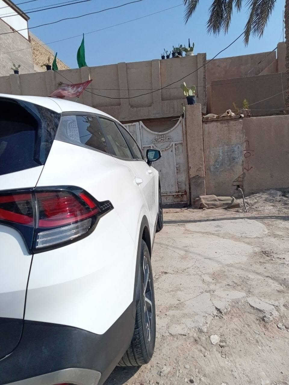 السلام عليكم من رخصه مدير الكروب المحترم
سبورتج موديل ٢٣
وارد أمريكي
حادث بصيط مرفق بلمنشور
السياره جديد ماشيه قليل
رقم بغداد
المواصفات فول ما عده الفتحه
رقم الموبايل *********** لستفسار اكثر
