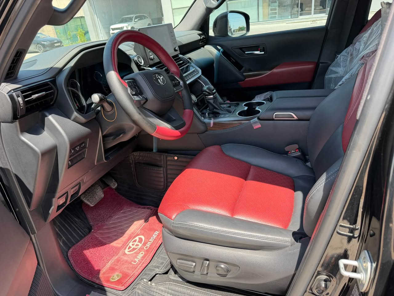 لاندگروزGXR 2024
(بريم) شركة المهند 
محرك 6سلندر4000
داخل جلد احمر 
2كشن كهرباء 
جنطه كهرباء
عليها لحية اماميه وخلفيه لدات لمتد
سياره مكفوله بيها رصعه كد اصبع PDR
ماشيه 52 الف حقيقي
بيها تضليل رسمي اربيل80‎%‎
مكان تكريت 
للتواصل***********
السعر650ورقه
