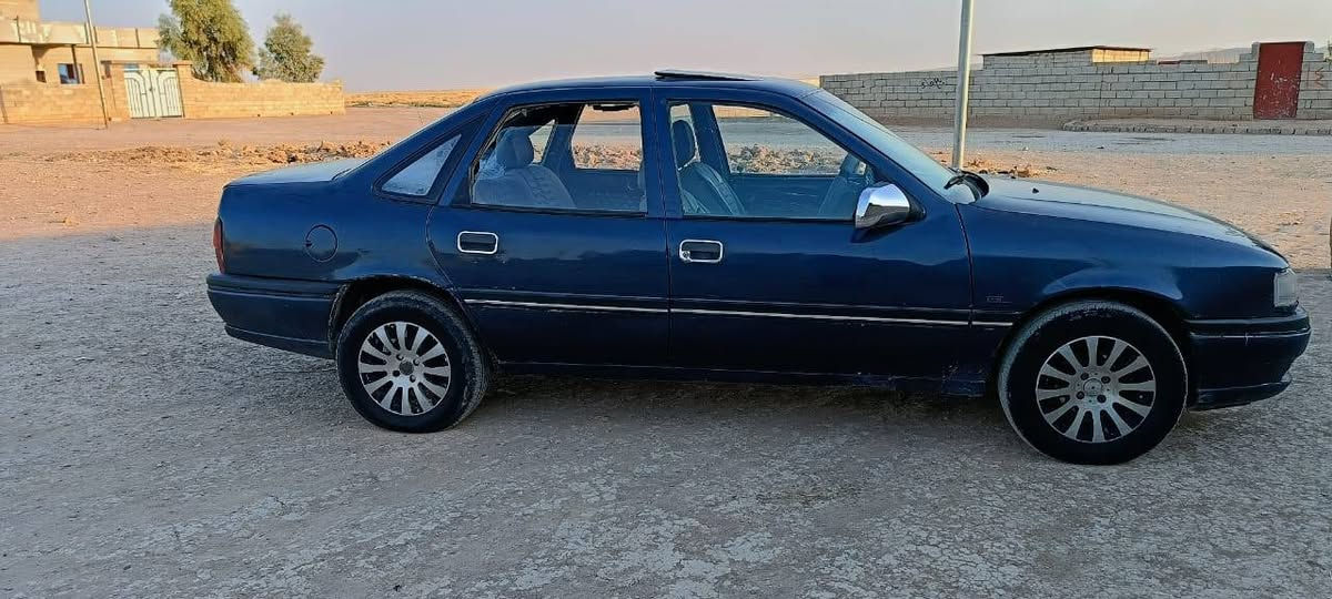 اوبل فكتره حجم 16 موديل 92 محرك شرط كير شرط صبق جماليه بدون ضرر كاربون بنزين شرط تحويل من شرعي طخم تاير السعر 37 وبيها مجال سياره مال جناي ***********
