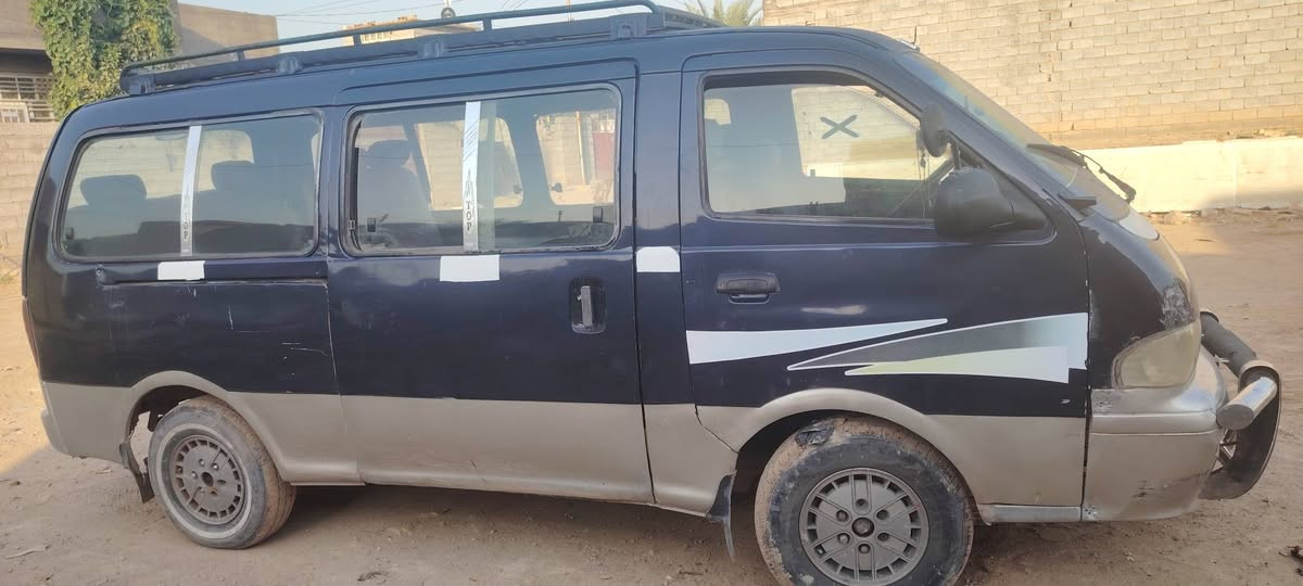 إسلام عليكم ابريجوو موديل 96سنويه 28مكينه وكير وكسل مكفول شواصي يمنه معمر سعر 52 وبيه مجال لشراي اتريد تحويل اتريد وكاله ***********
